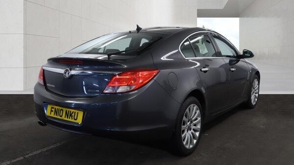 Vauxhall Insignia 2010 - Cars