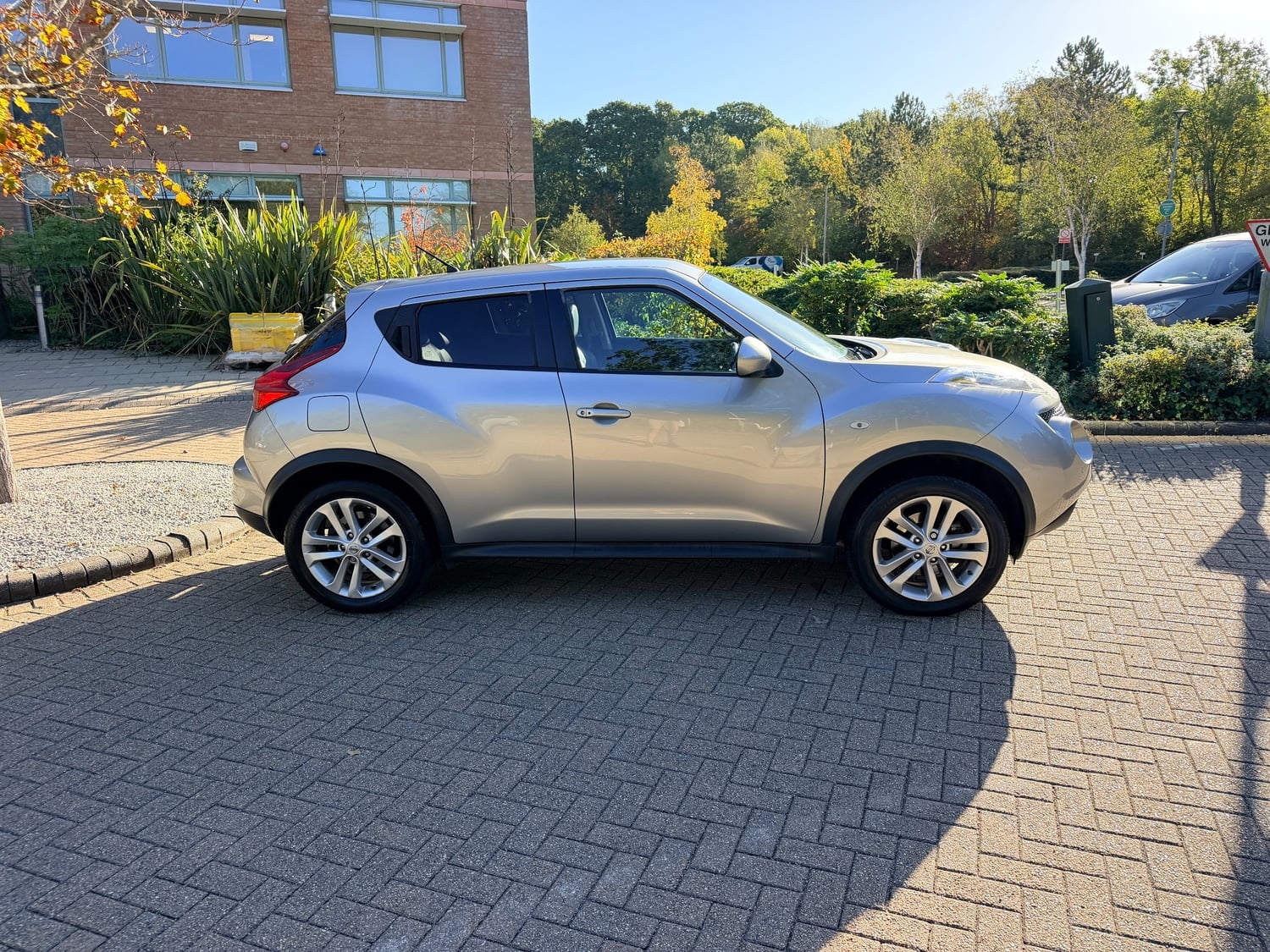 Nissan Juke 2012 - Cars