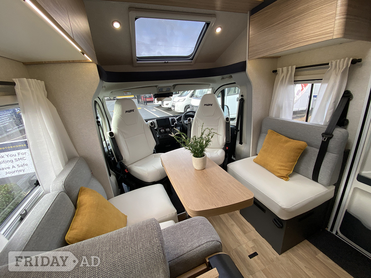 Pilote Evidence P740 FGJ 2026 for sale - Motorhomes & Caravans in Newark