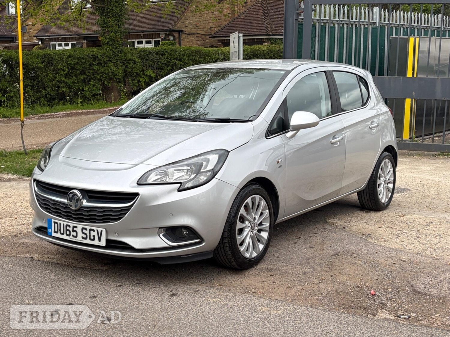 [ berth ]Vauxhall Corsa
