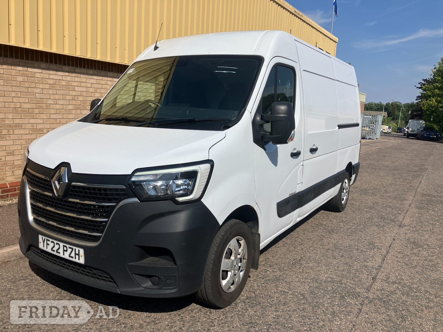 Renault Master 2022 in Ashbourne