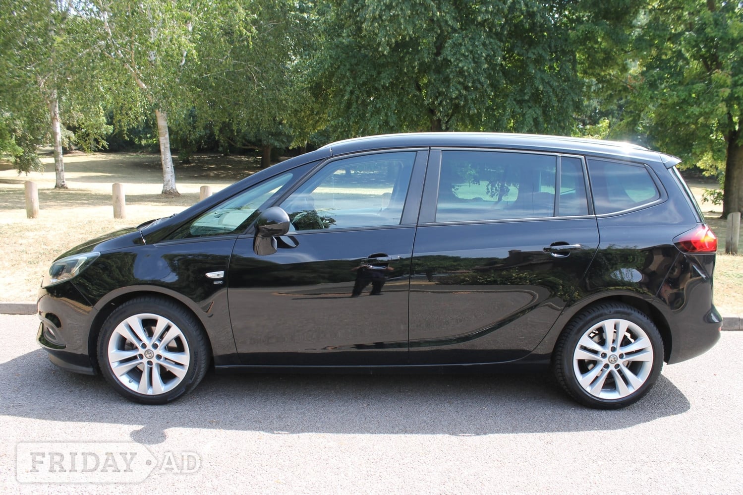 Vauxhall Zafira Tourer Northampton