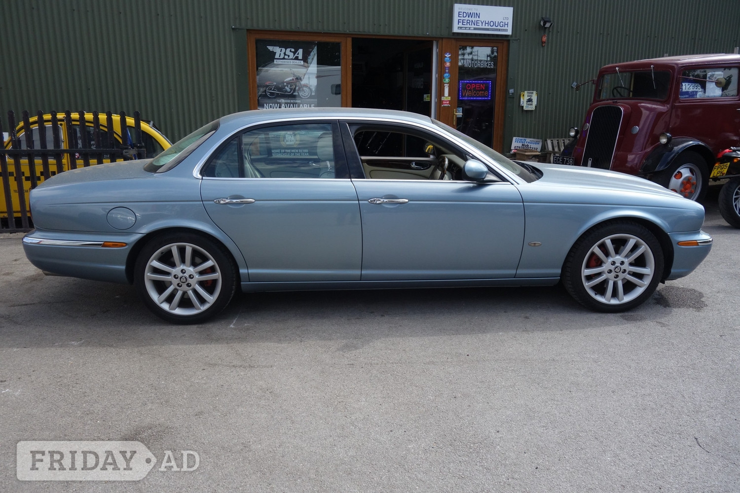 Jaguar XJ Rugeley