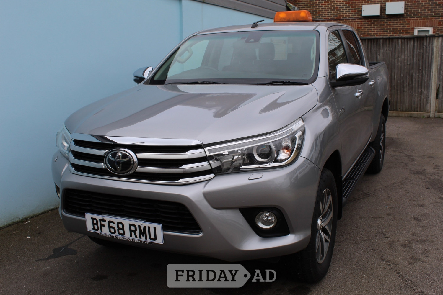 Toyota Hilux 2018 - Vans & Commercial Vehicles in Southampton