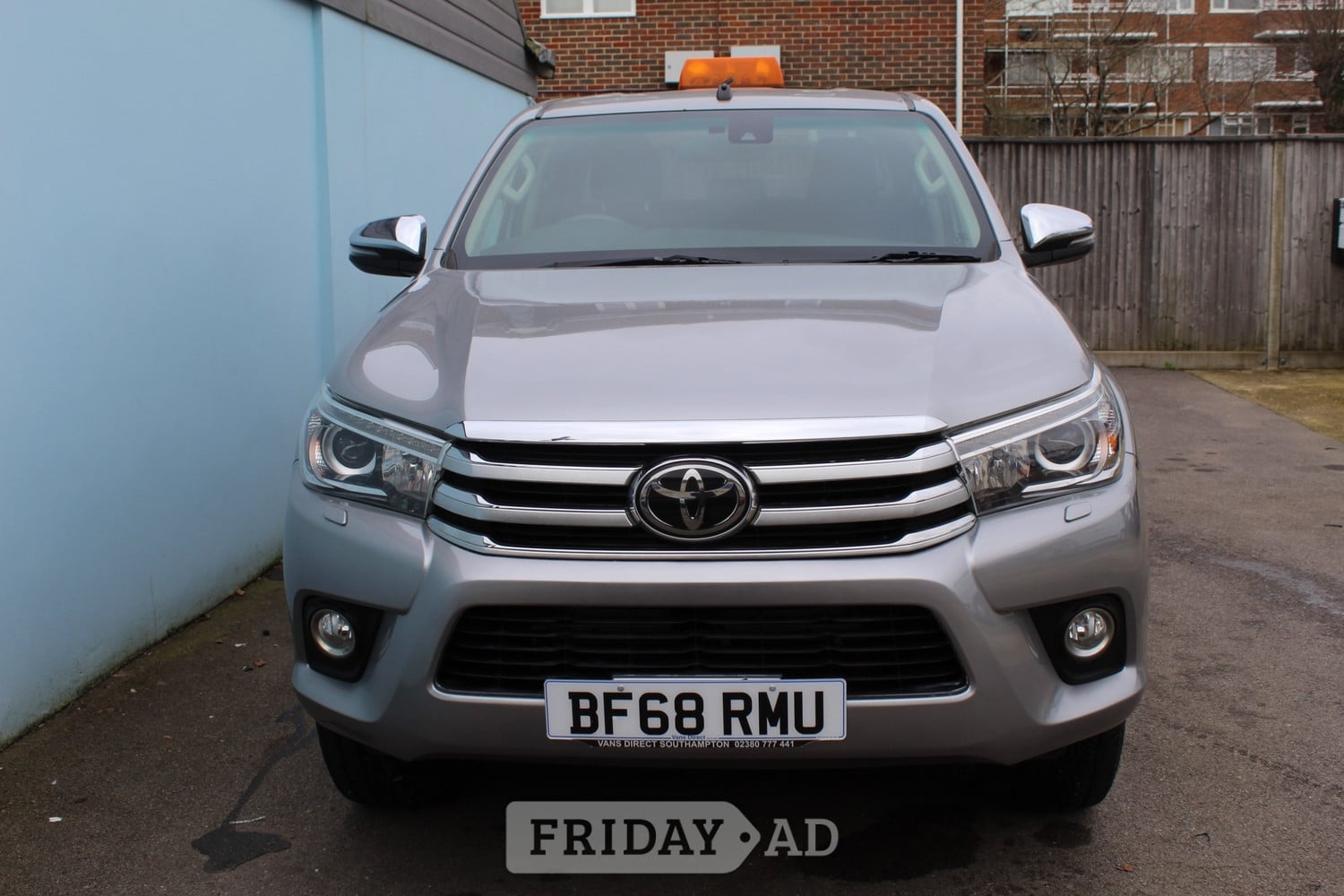 [ berth ]Toyota Hilux