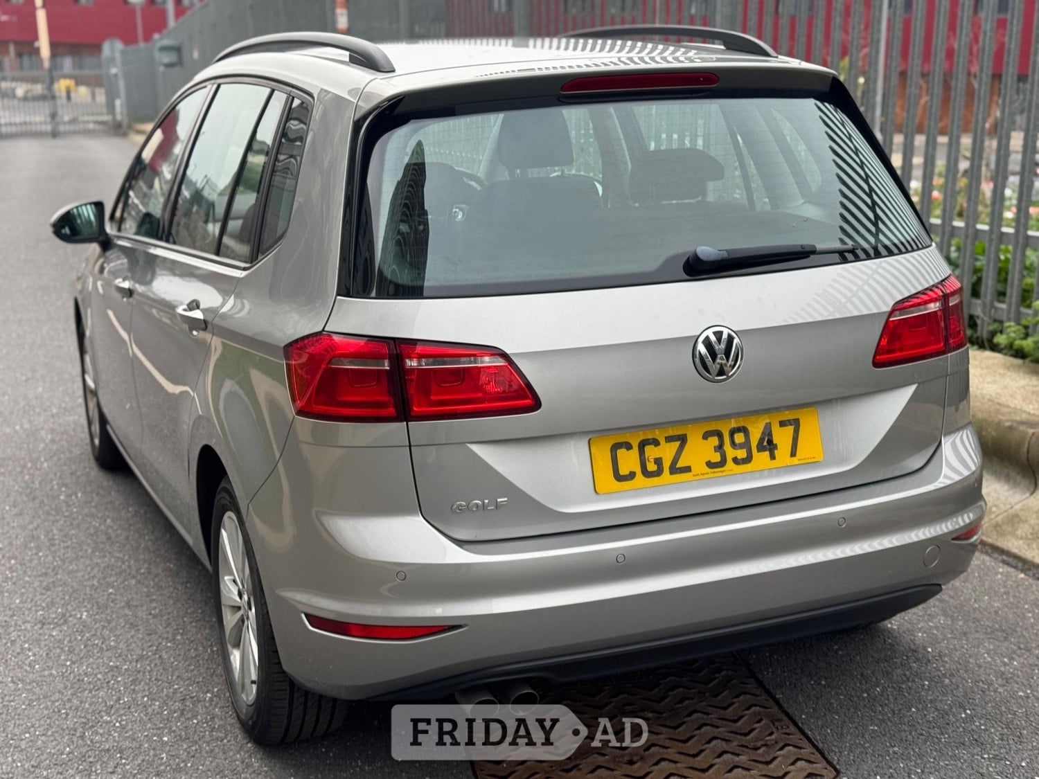 Volkswagen Golf SV 2016 - Cars