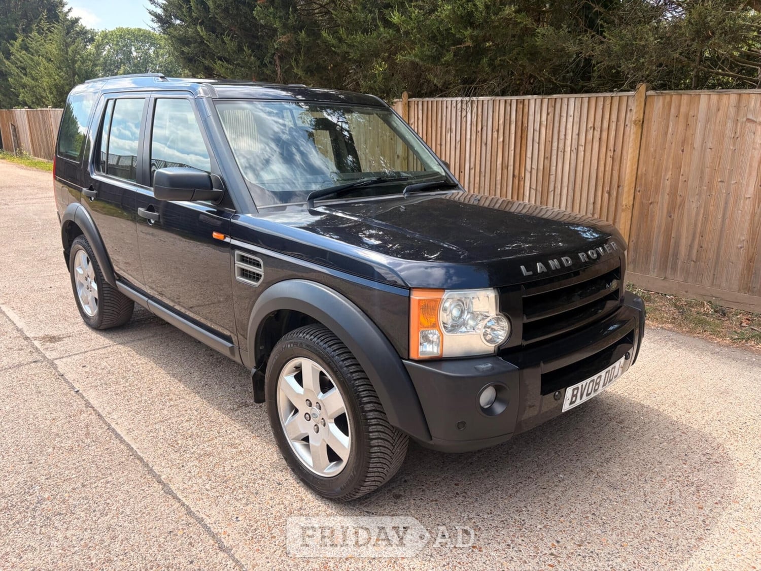 [ berth ]Land Rover Discovery 3