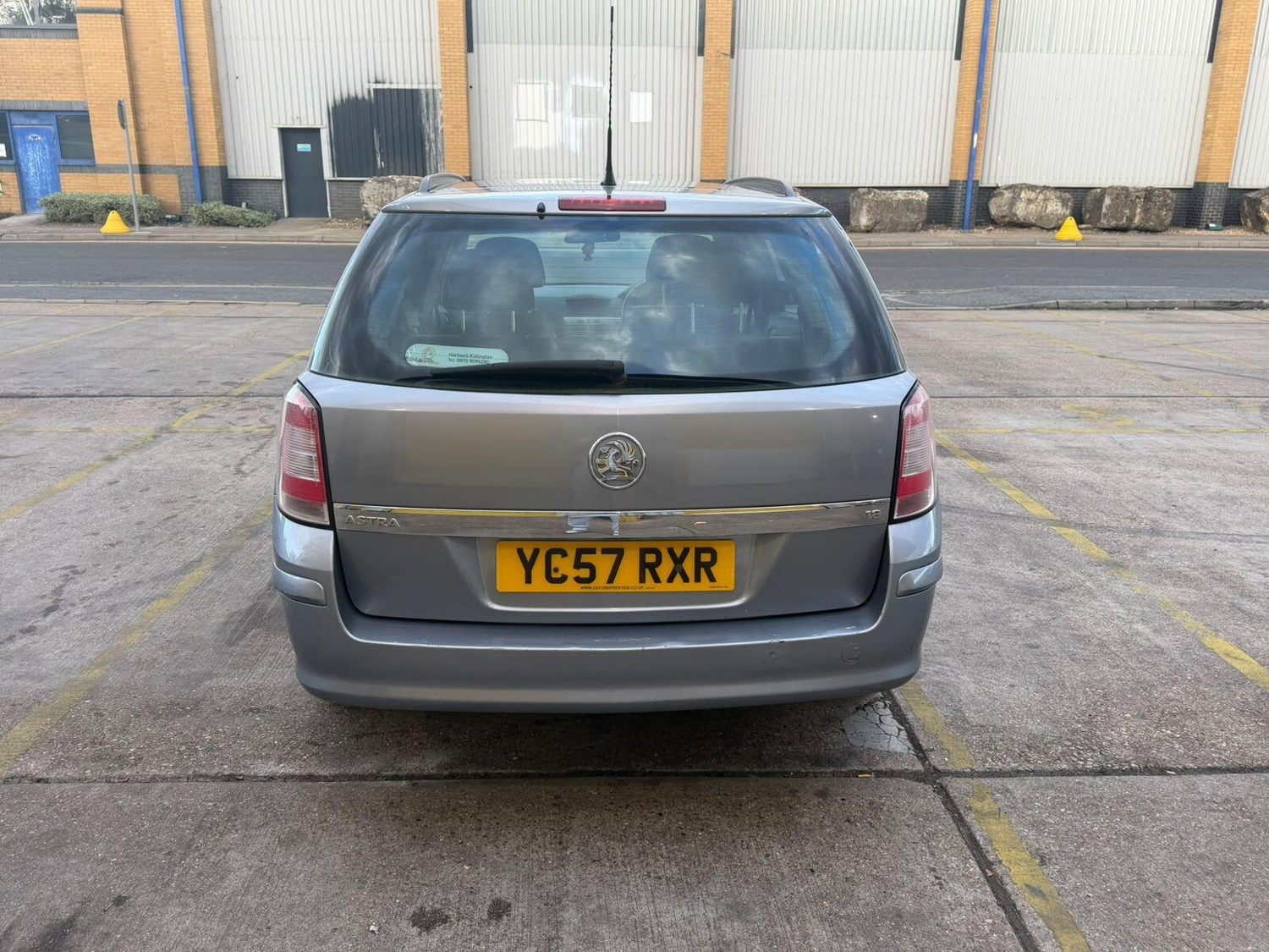 [ berth ]Vauxhall Astra