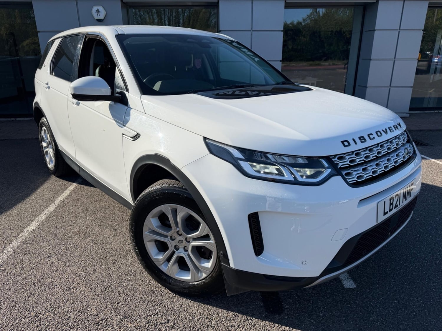 [ berth ]Land Rover Discovery Sport
