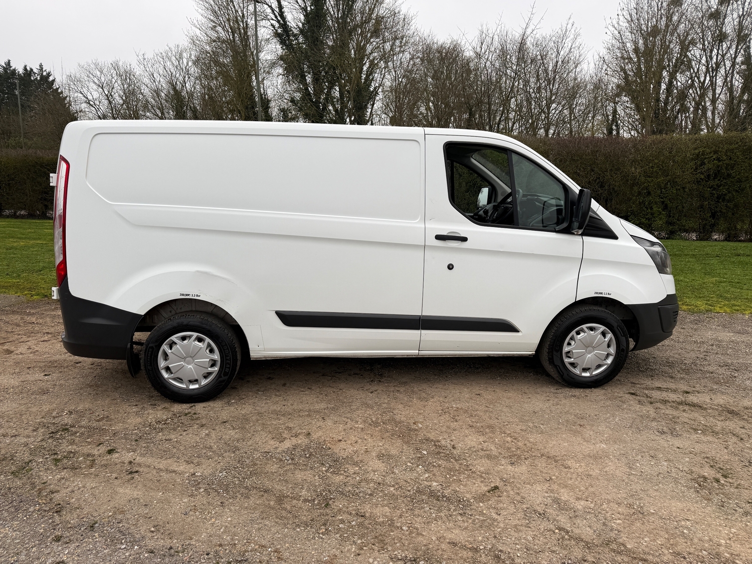 Ford Transit Custom 2018 - Vans & Commercial Vehicles in Chertsey