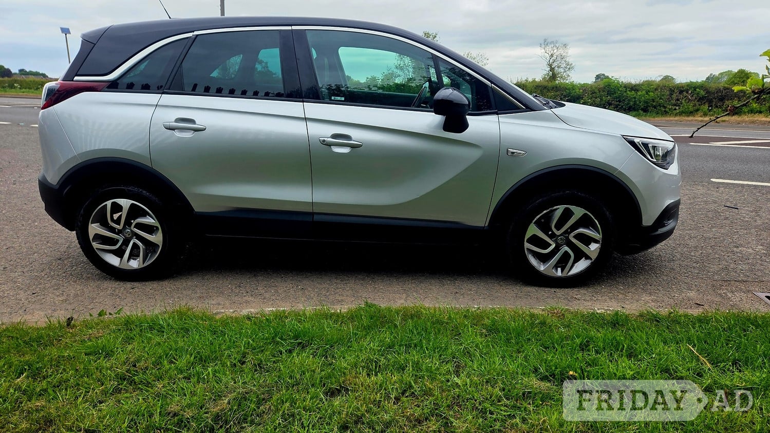 [ berth ]Vauxhall Crossland X