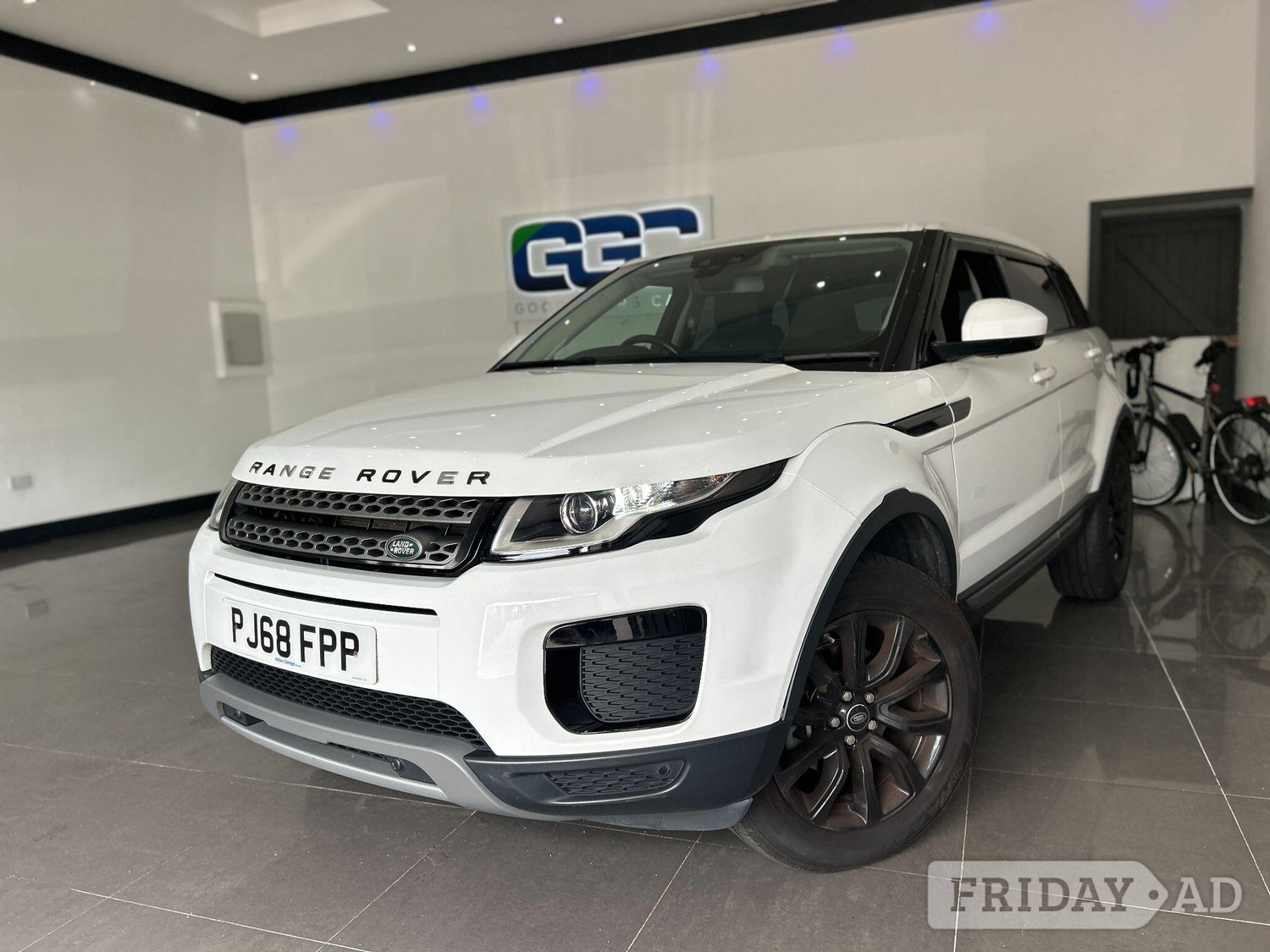 Land Rover Range Rover Evoque 2018 in Stockport