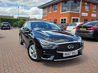 Infiniti Q30 2017