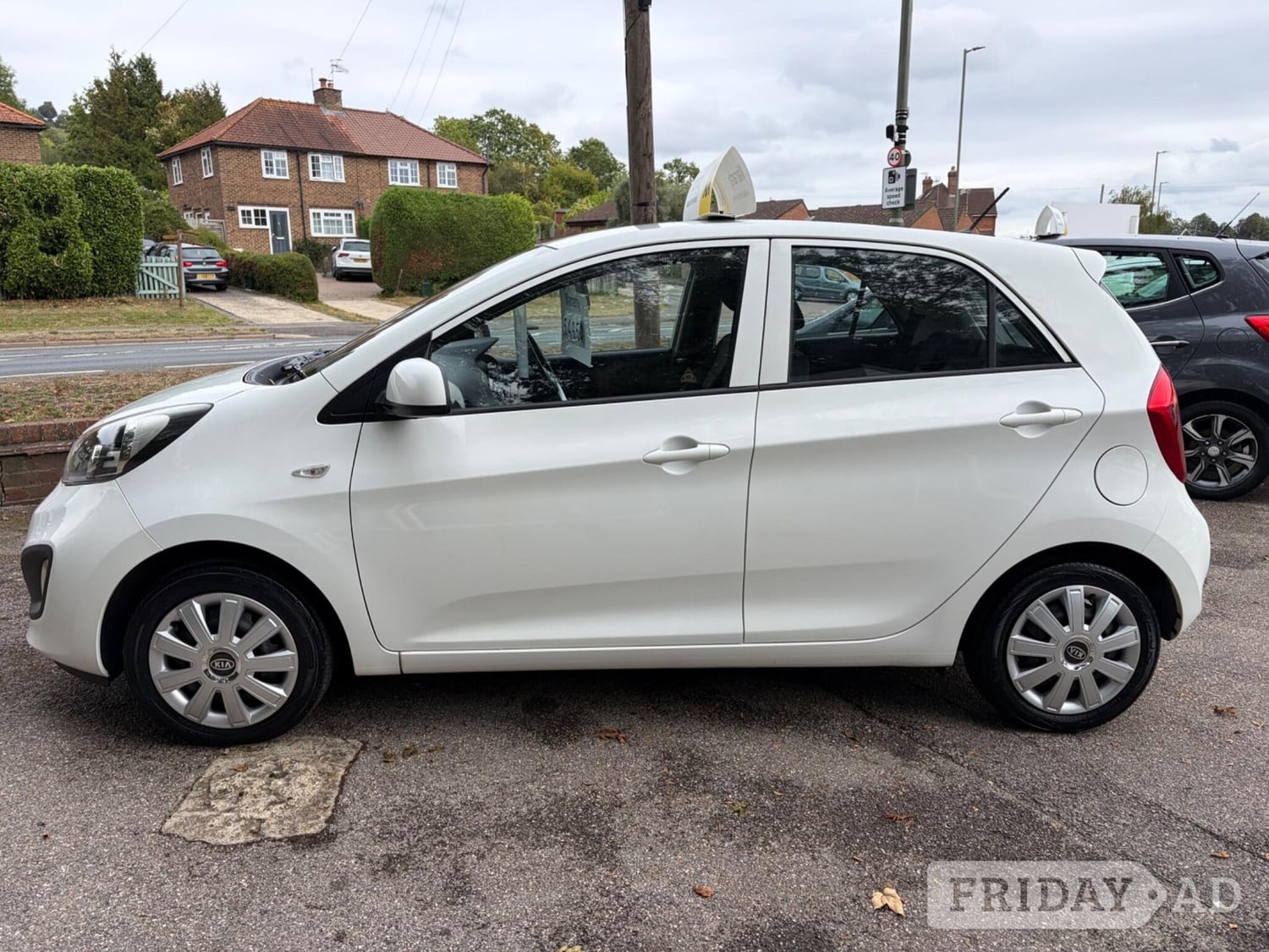 Kia Picanto 2012 - Cars in Betchworth