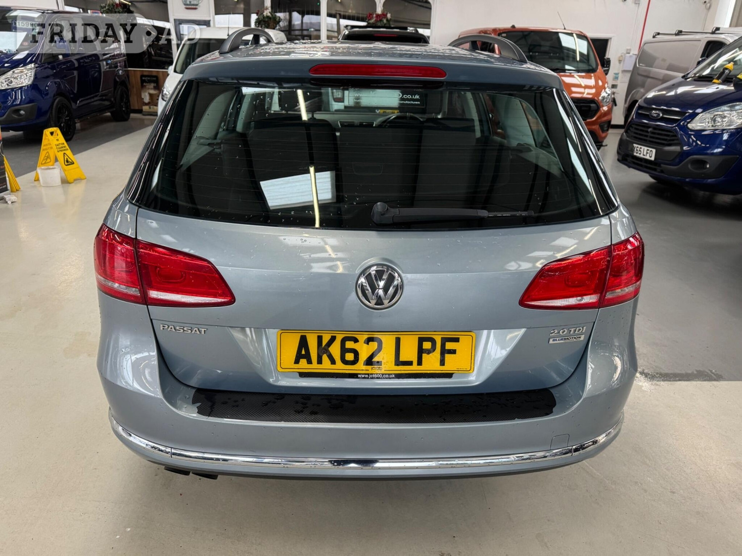 Volkswagen Passat 2012 - Cars
