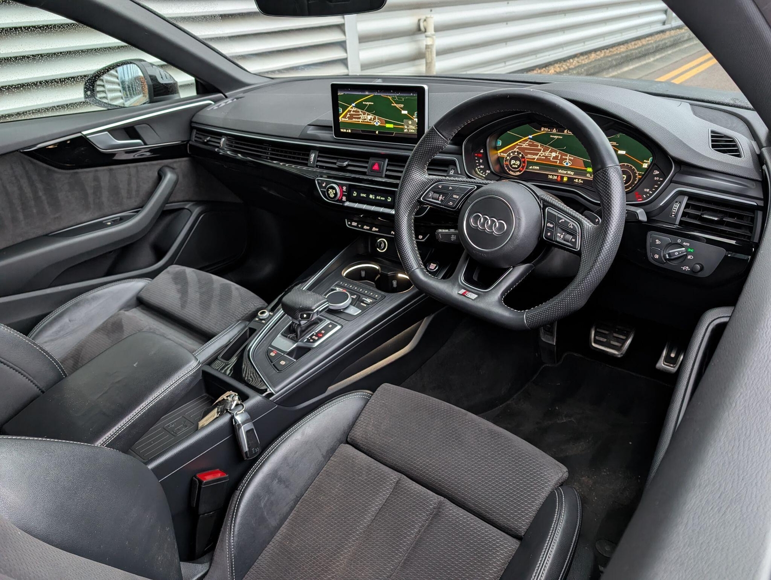 [ berth ]Audi A5