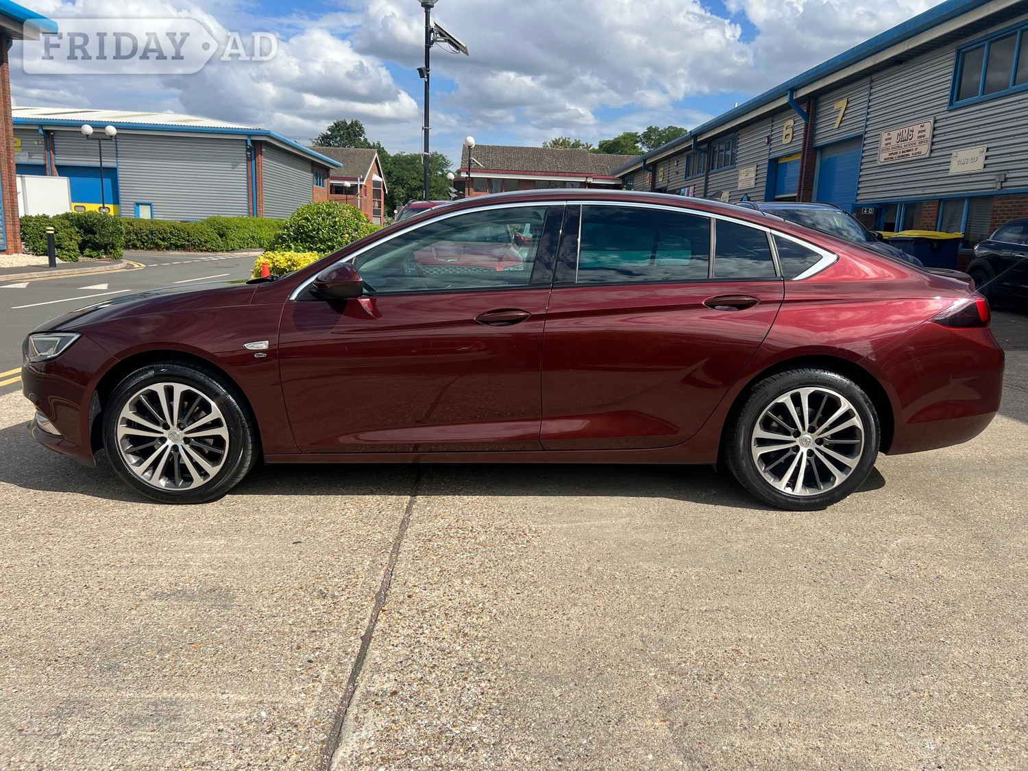 [ berth ]Vauxhall Insignia