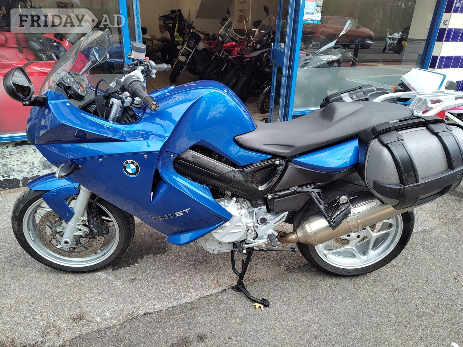 [ berth ]BMW F800