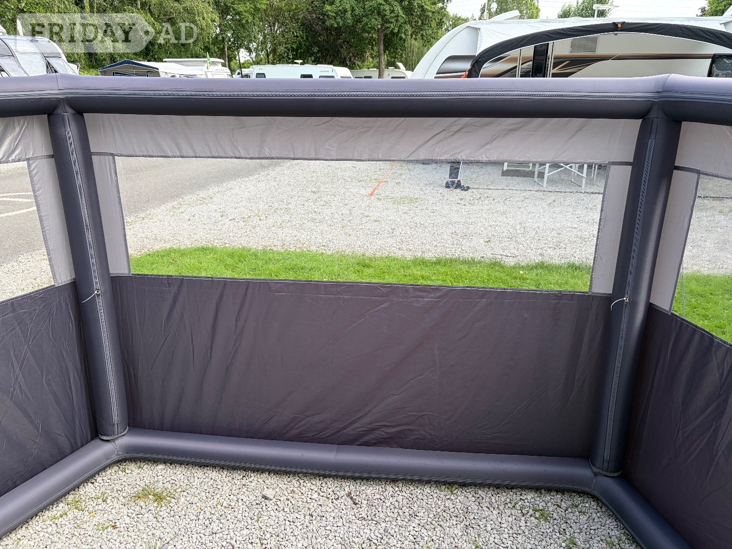Vango airbeam element proshield 3 panel windbreak -  in Poulton-Le-Fylde
