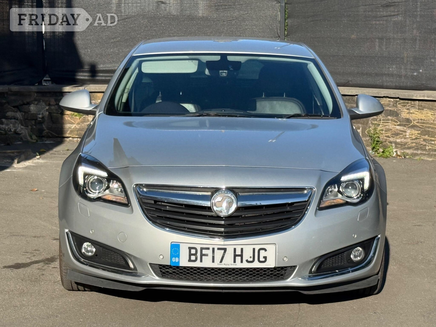 [ berth ]Vauxhall Insignia