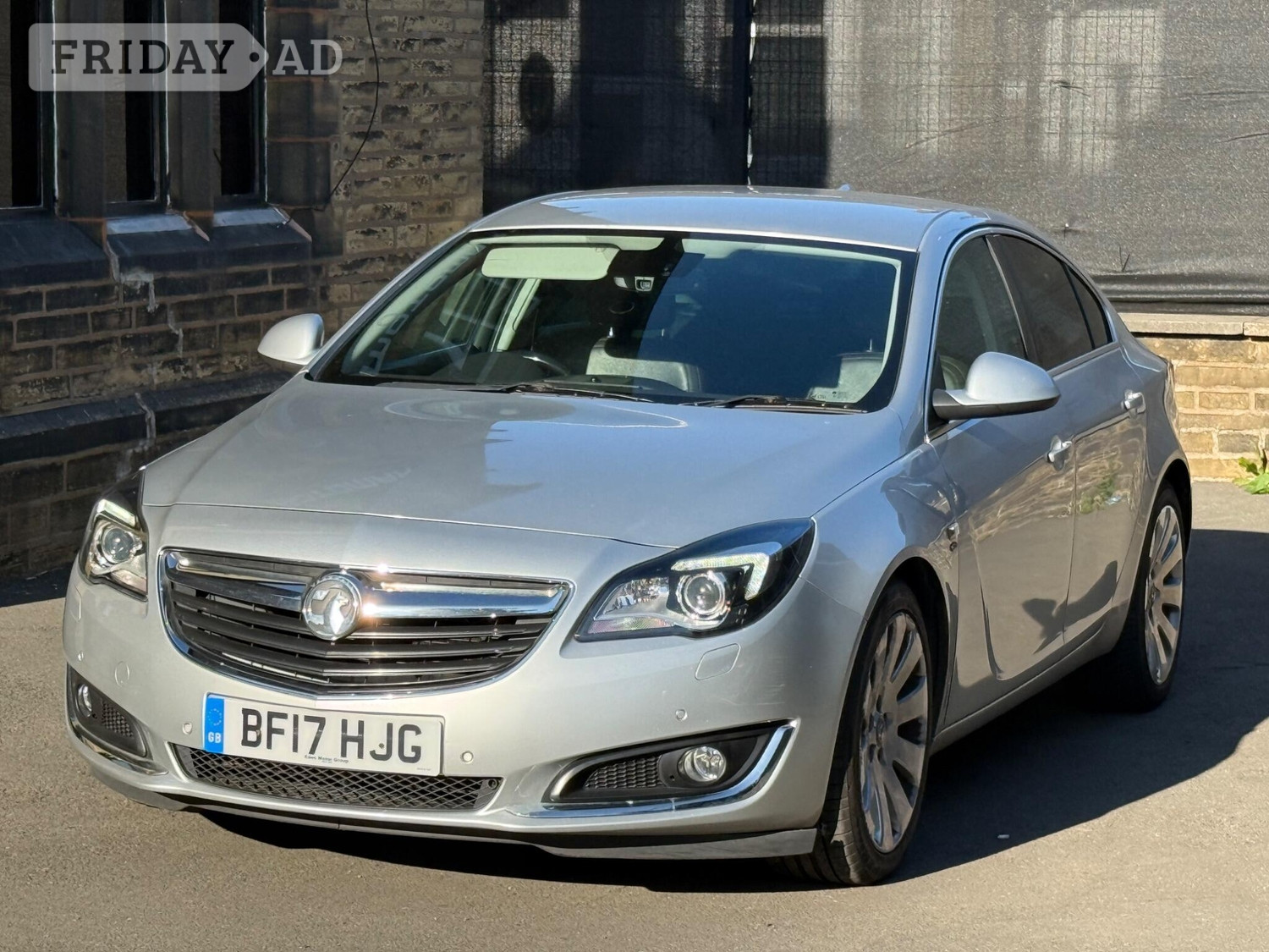 Vauxhall Insignia 2017 - Cars in Halifax