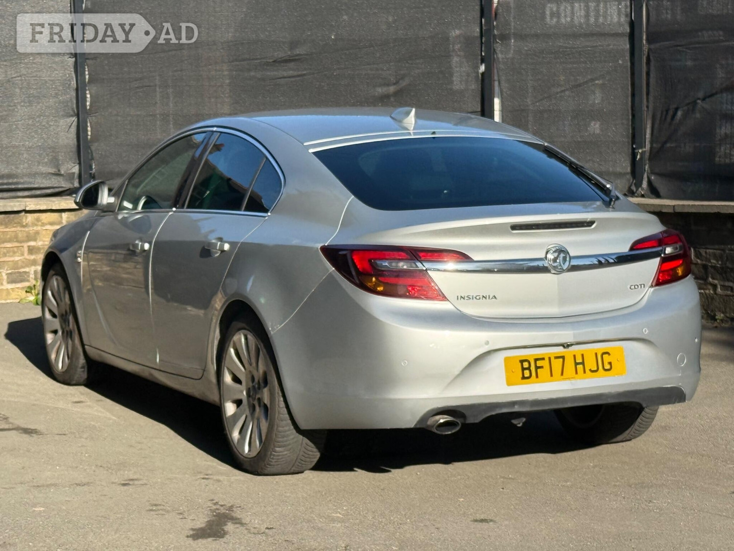 Vauxhall Insignia 2017 - Cars