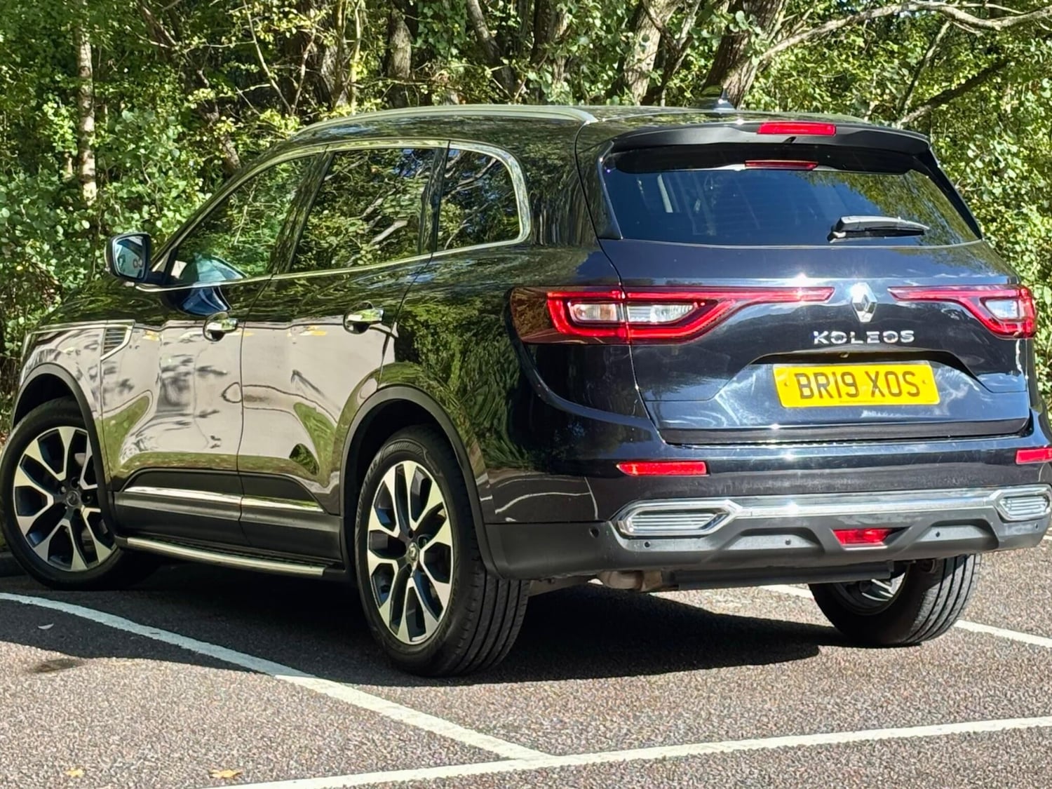 Renault Koleos 2019 - Cars in Farnham