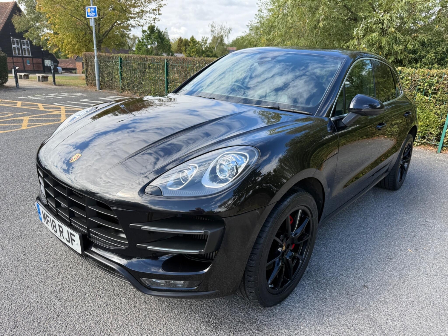 Porsche Macan 2018 in Hillingdon