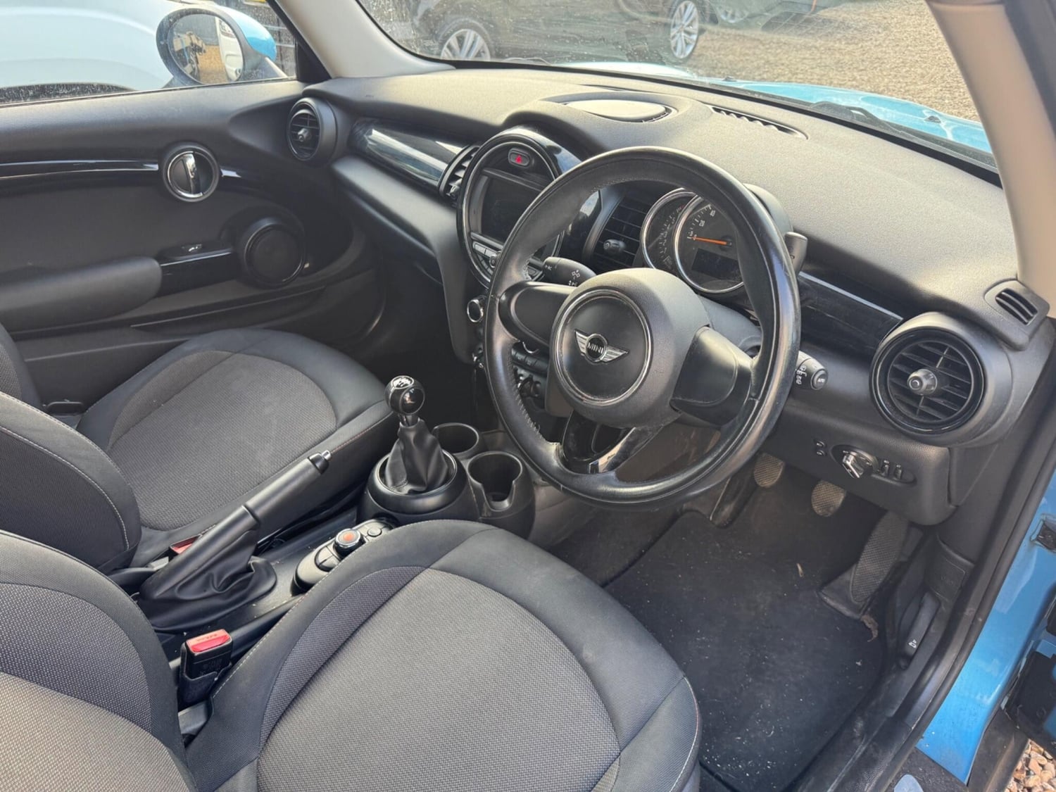 [ berth ]Mini Hatch