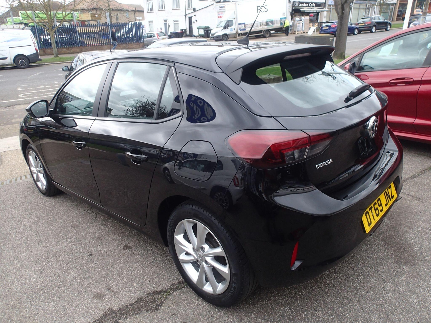 [ berth ]Vauxhall Corsa