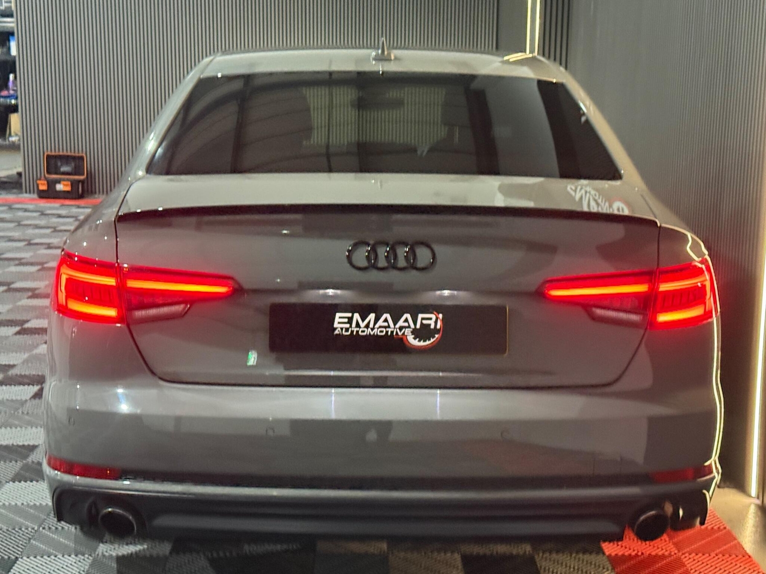 Audi A4 2018 - Cars