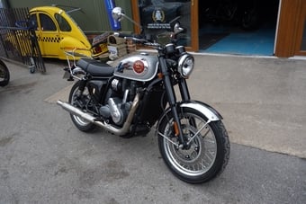 BSA Gold Star 2024