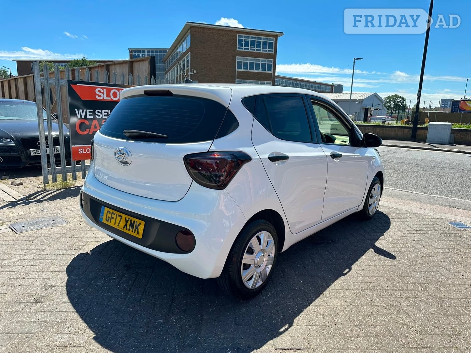 Hyundai i10 2017 - Cars in Slough