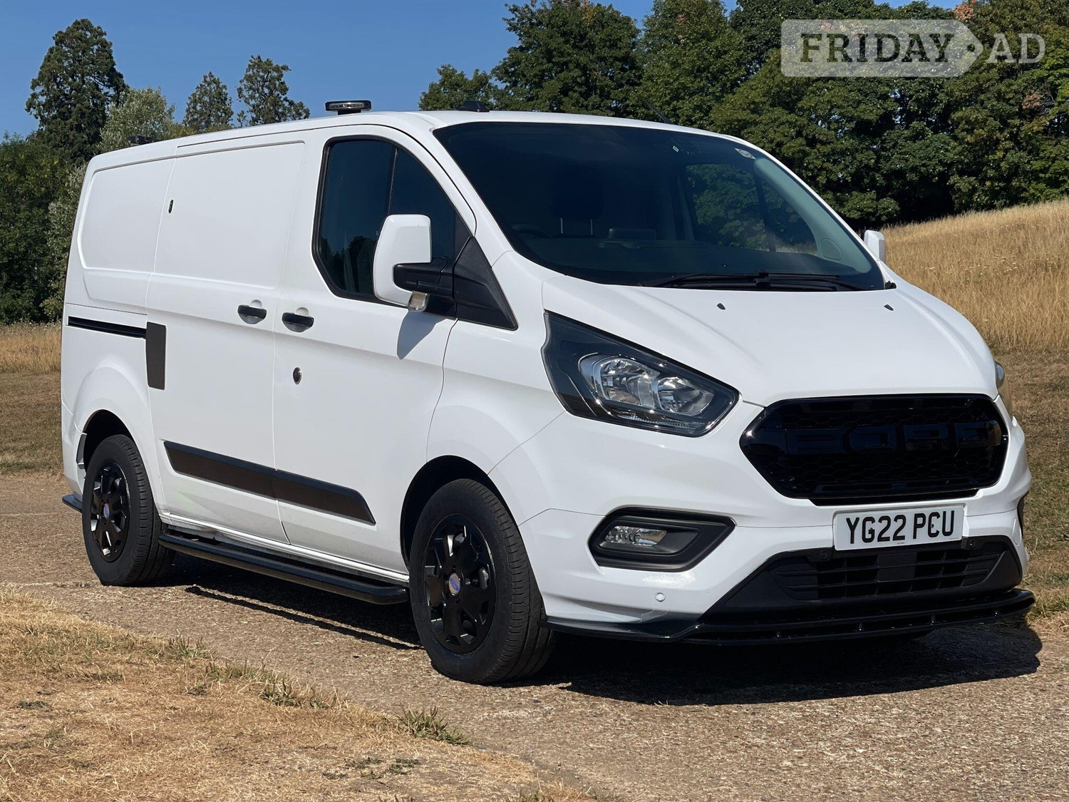 [ berth ]Ford Transit Custom
