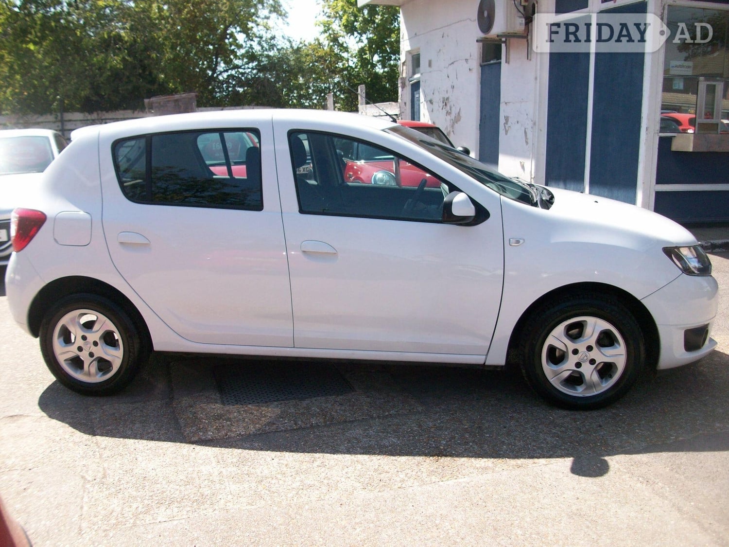 Dacia Sandero 2014 - Cars