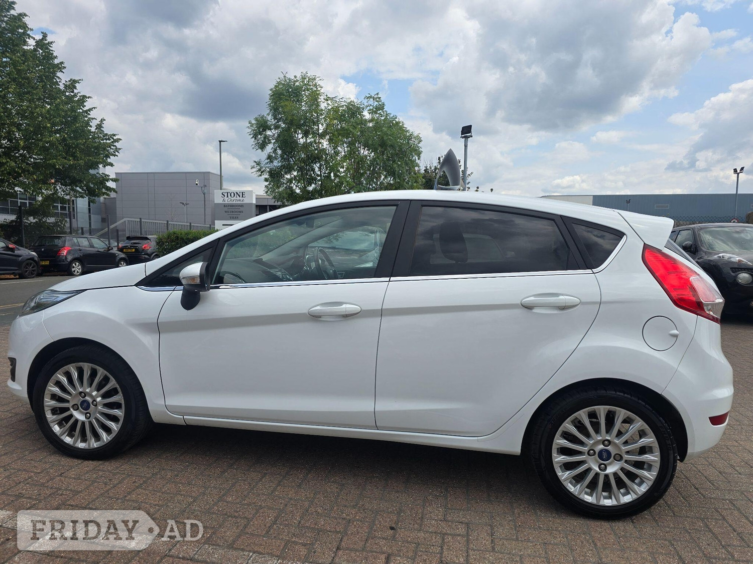 Ford Fiesta 2014 - Cars in Camberley