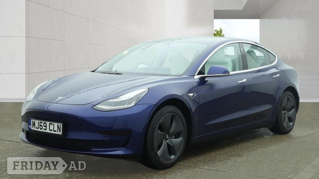[ berth ]Tesla Model 3