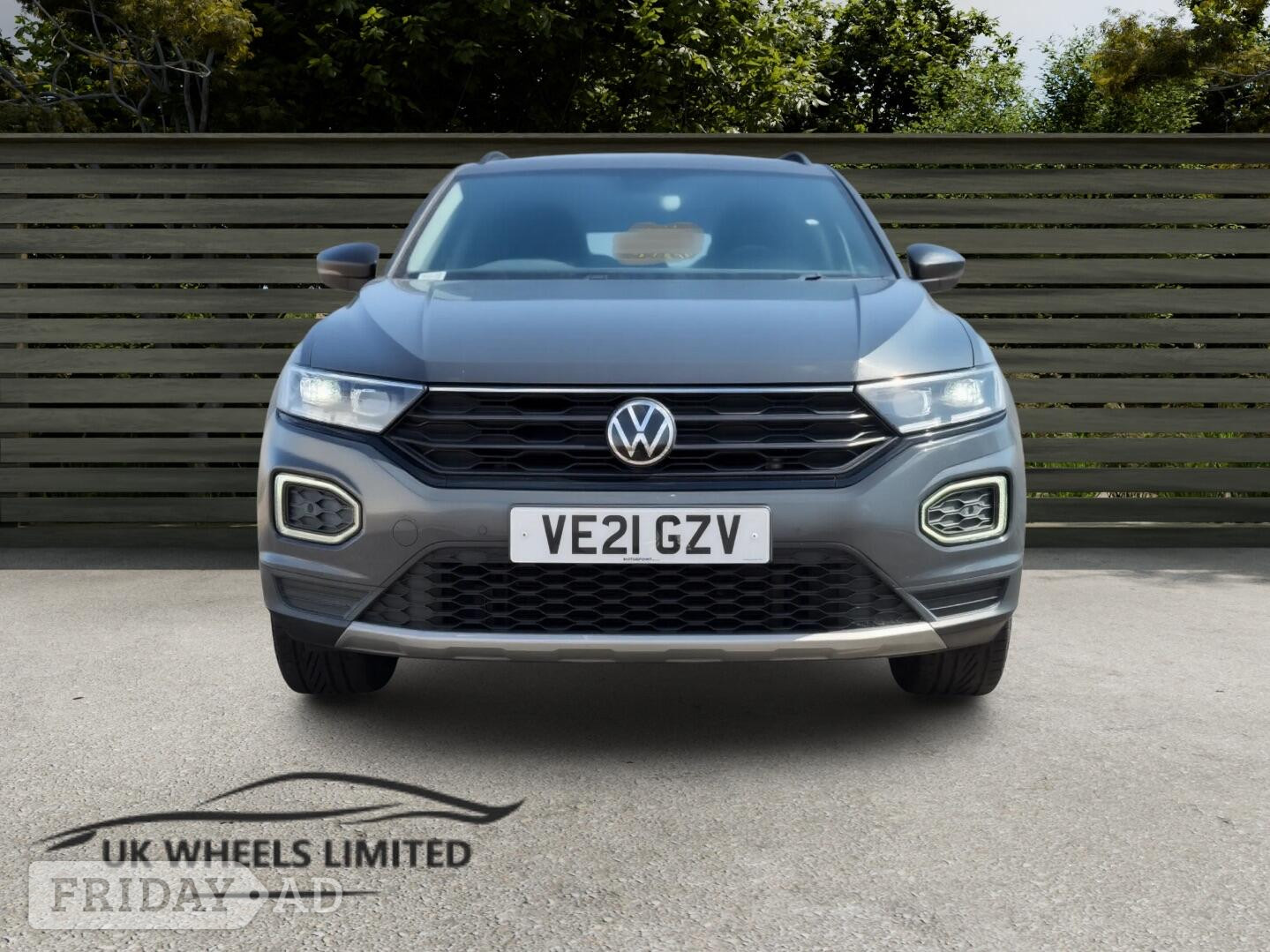 [ berth ]Volkswagen T-Roc