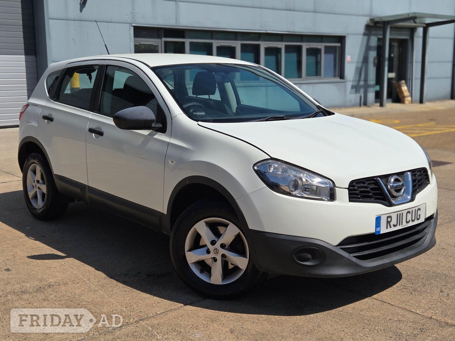 Nissan Qashqai 2011 in Slough