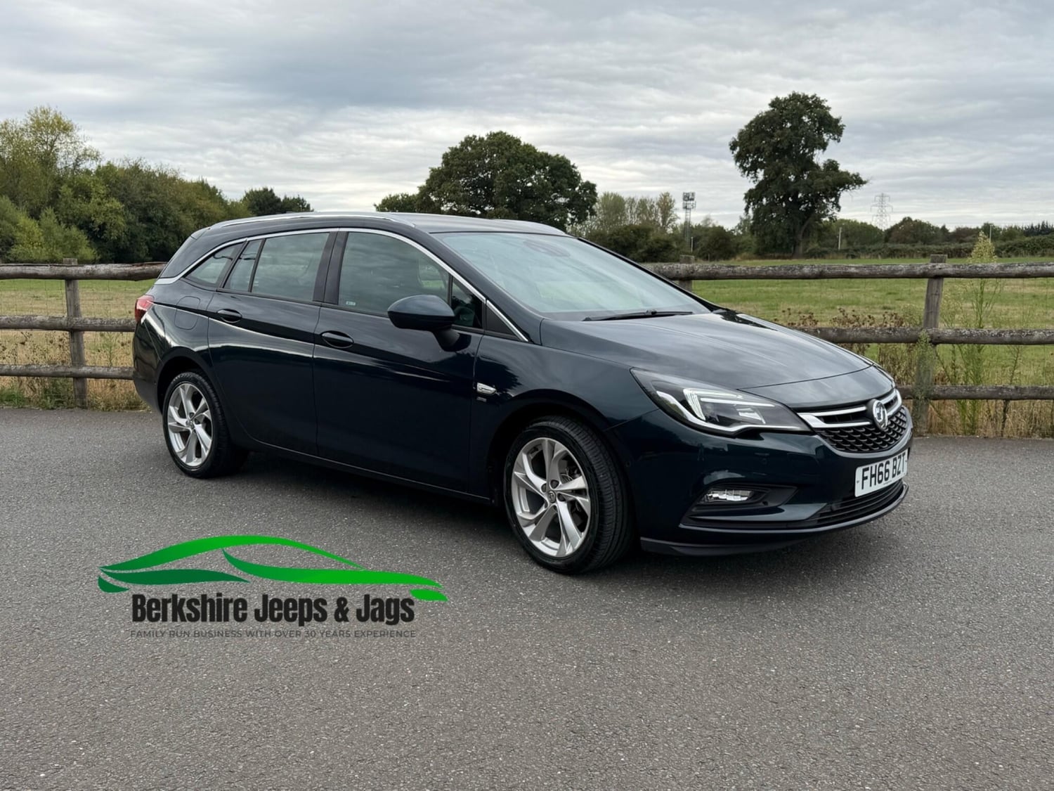 Vauxhall Astra 2017 in Reading