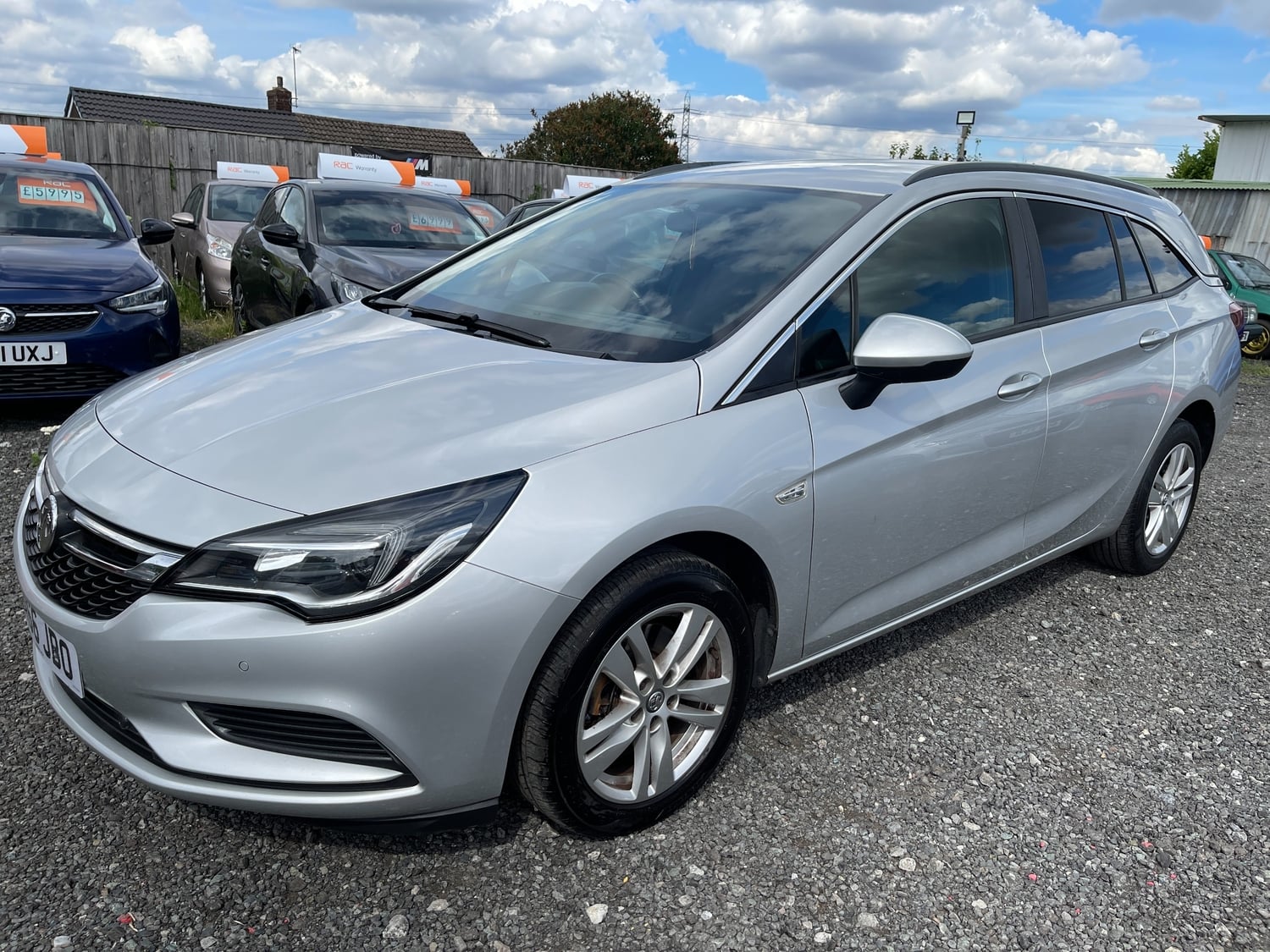 [ berth ]Vauxhall Astra