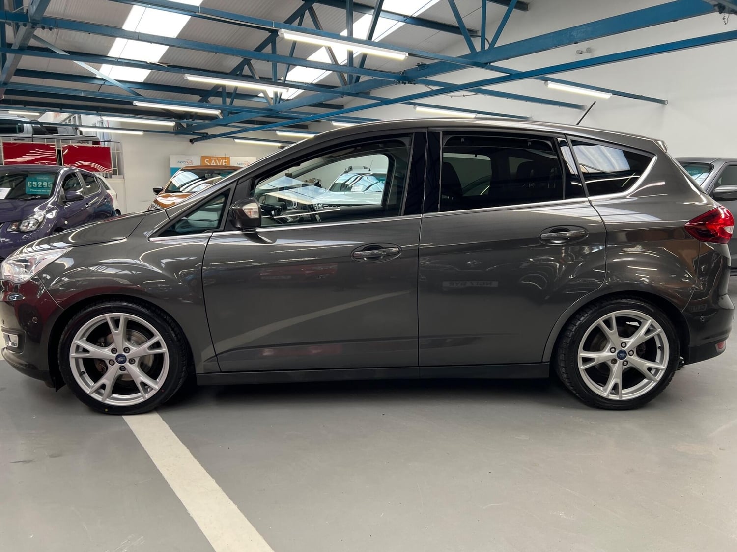 Ford C-MAX 2018 - Cars in Bolton