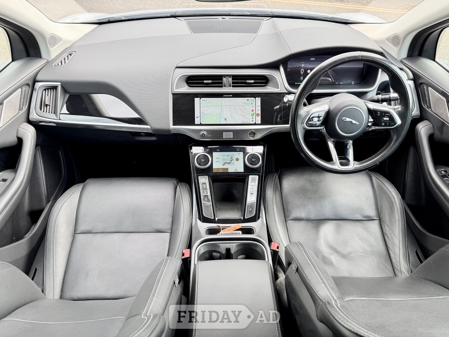 [ berth ]Jaguar I-Pace