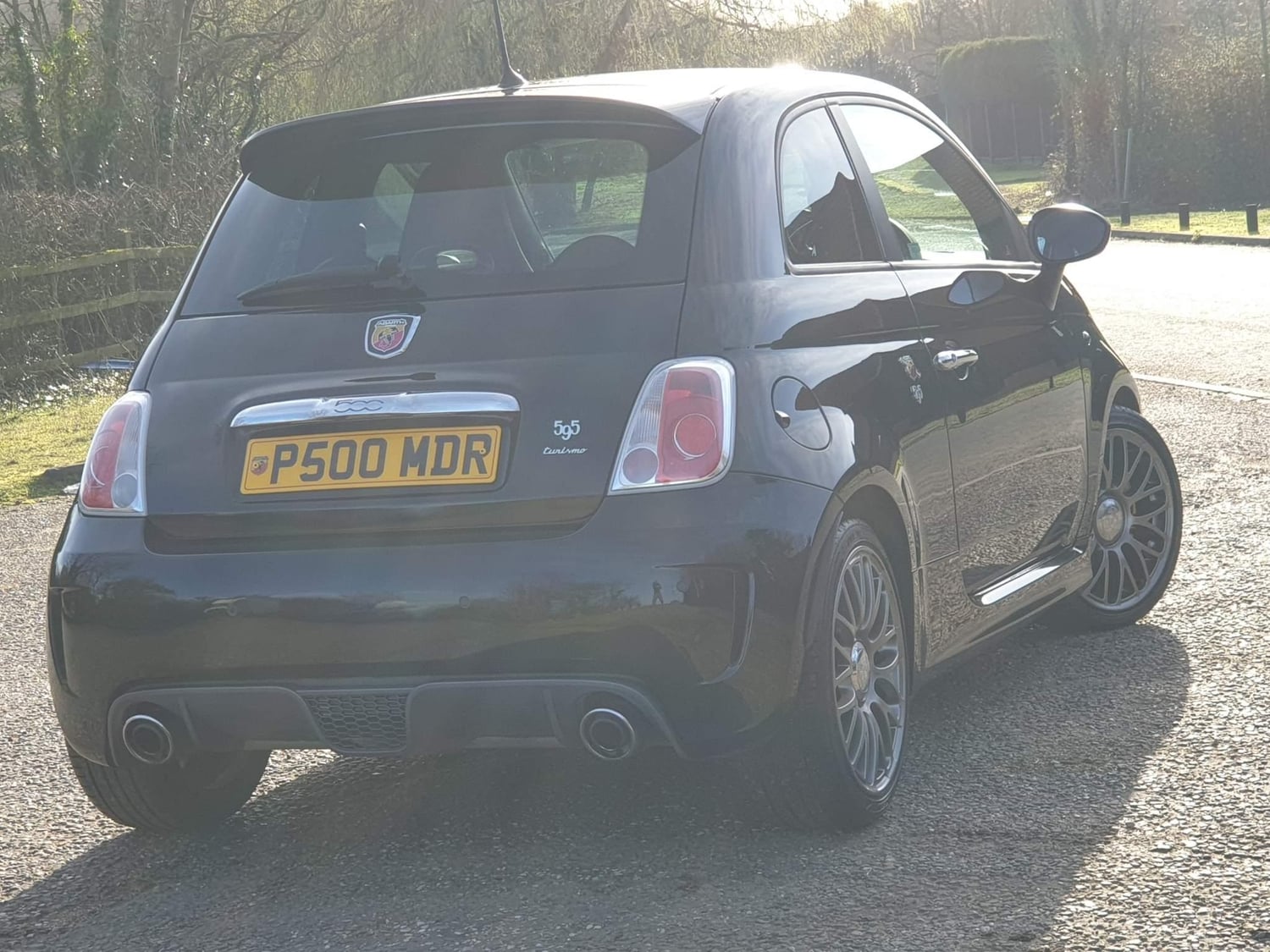 [ berth ]Abarth 595