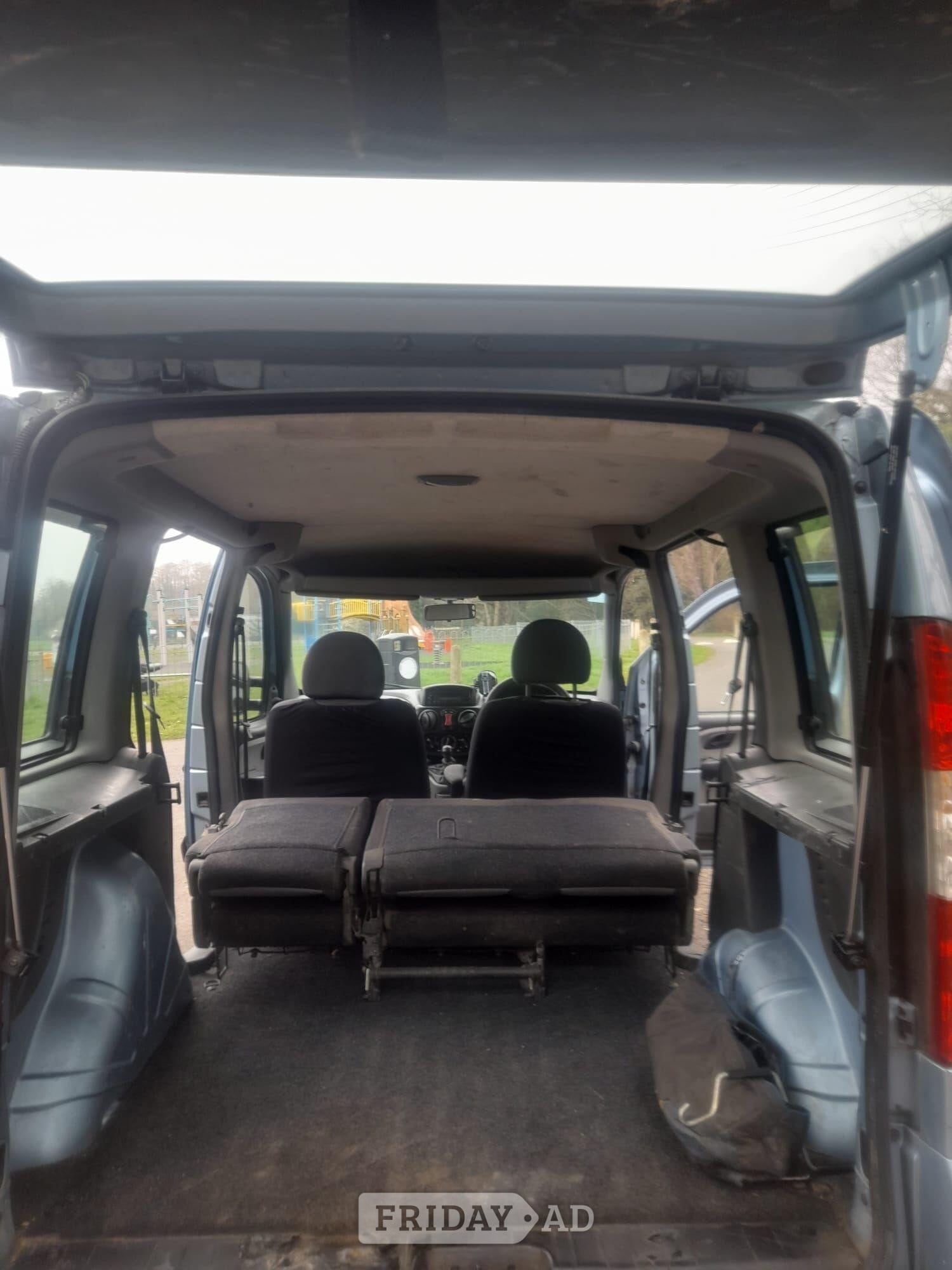Fiat Doblo 2006 - Cars