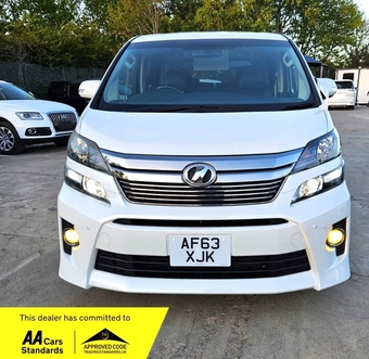 Toyota Vellfire 2014