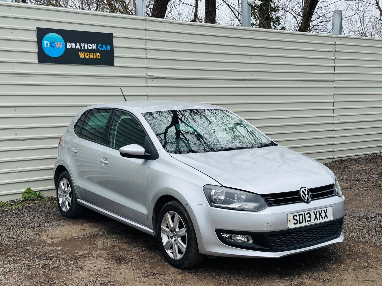 Volkswagen Polo 2013 - Cars in Hillingdon