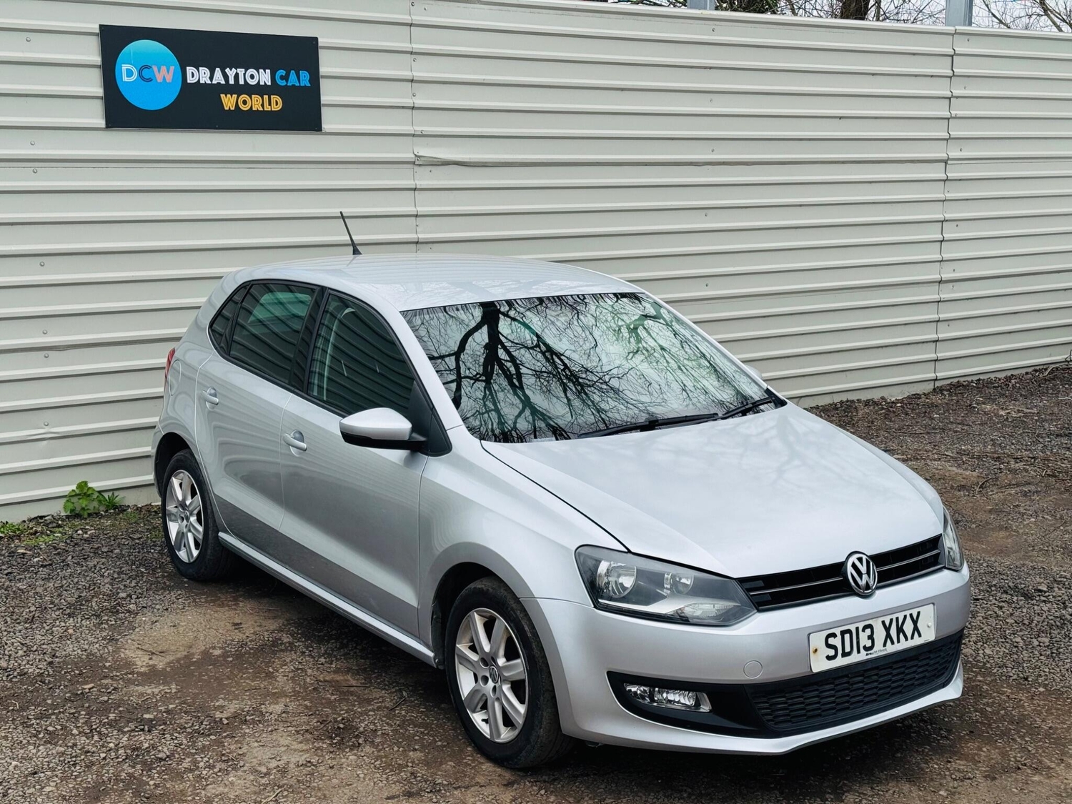 Volkswagen Polo 2013 - Cars