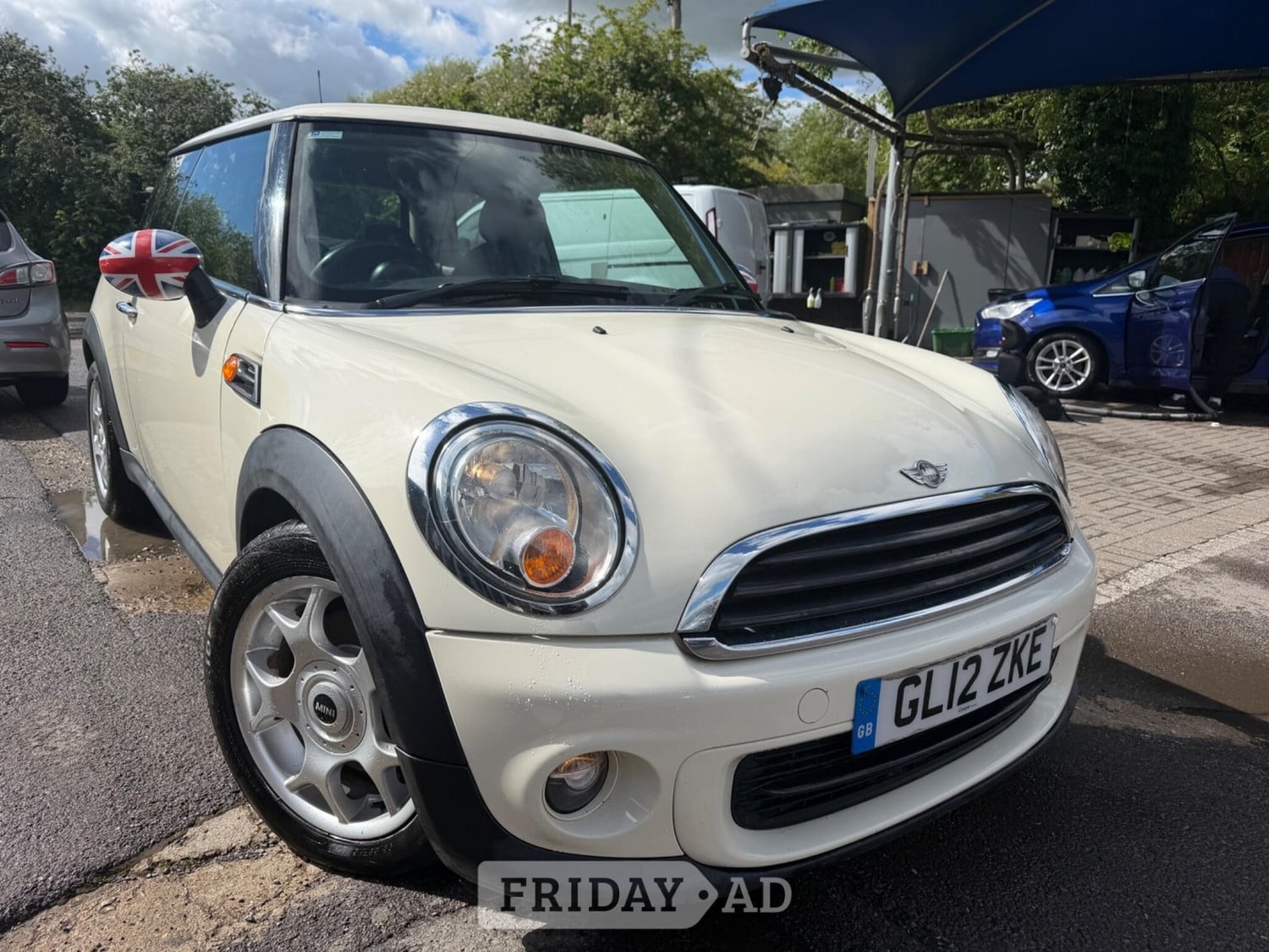 Mini Hatch 2012 in Wantage