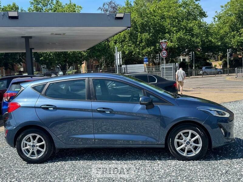 [ berth ]Ford Fiesta